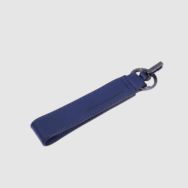 Address Tag in leather with carabiner