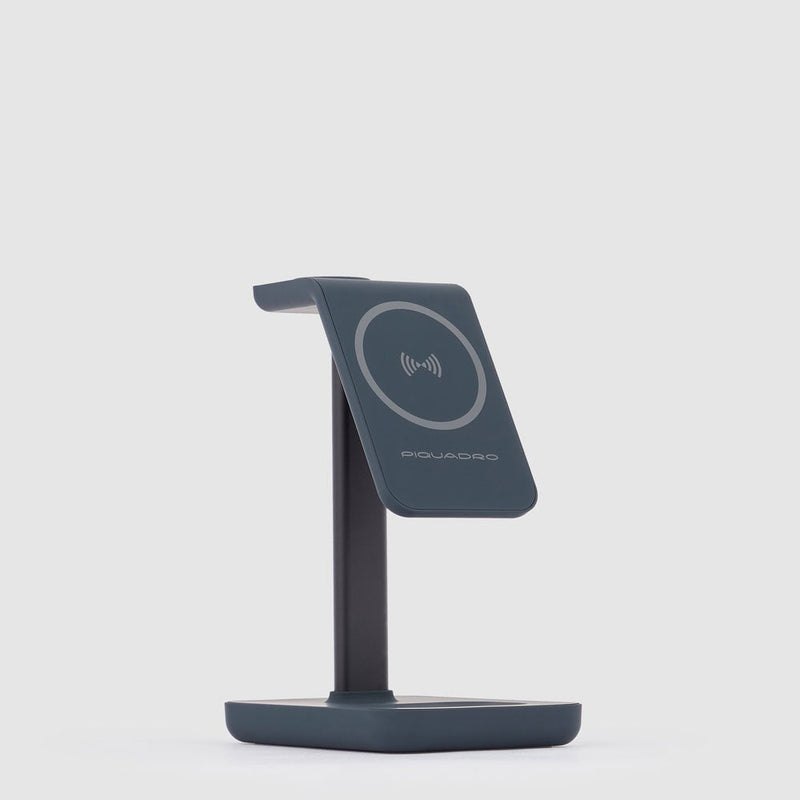 Wireless charging station