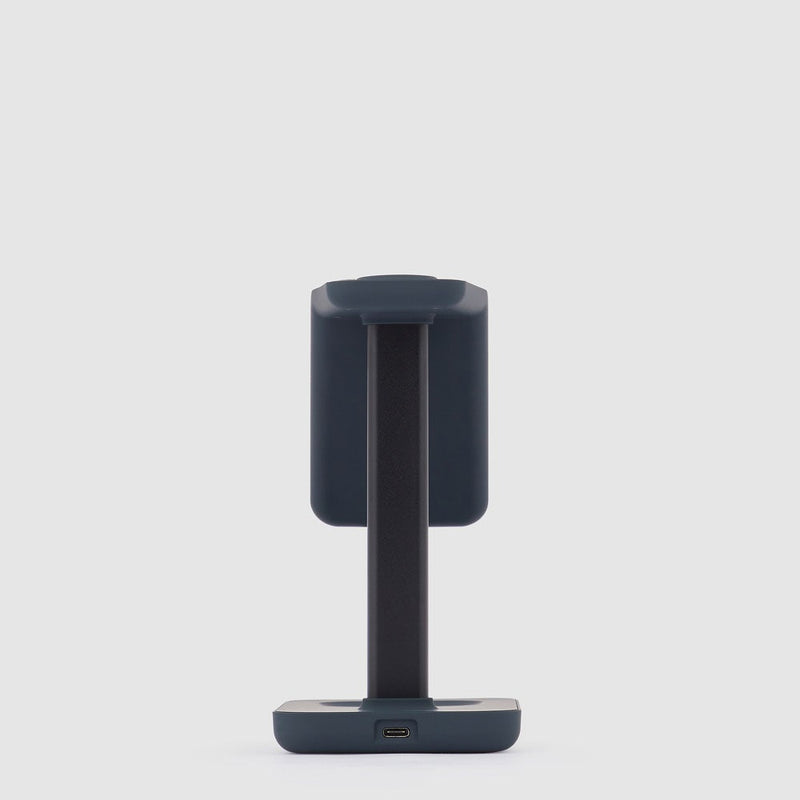 Wireless charging station