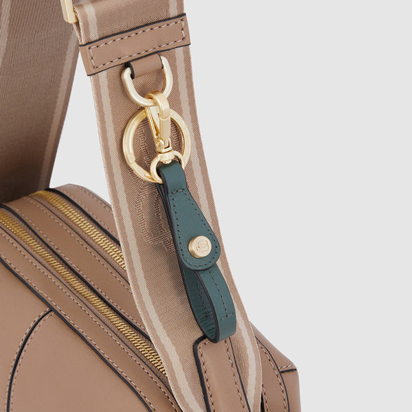 Women's crossbody bag with iPad®mini compartment
