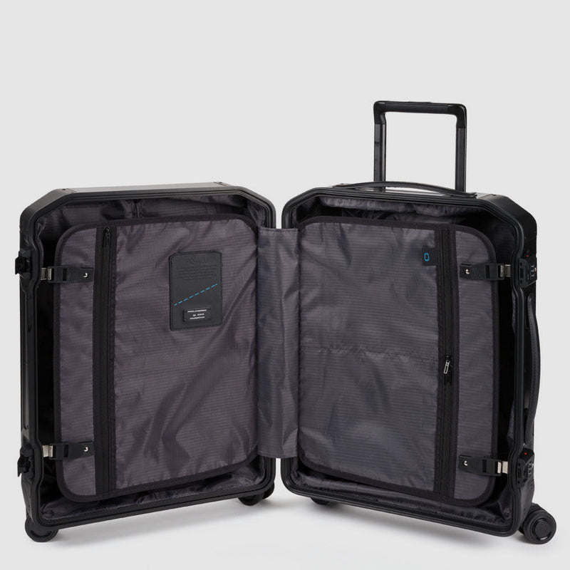 Ultra slim, hardside spinner with shirt sleeve