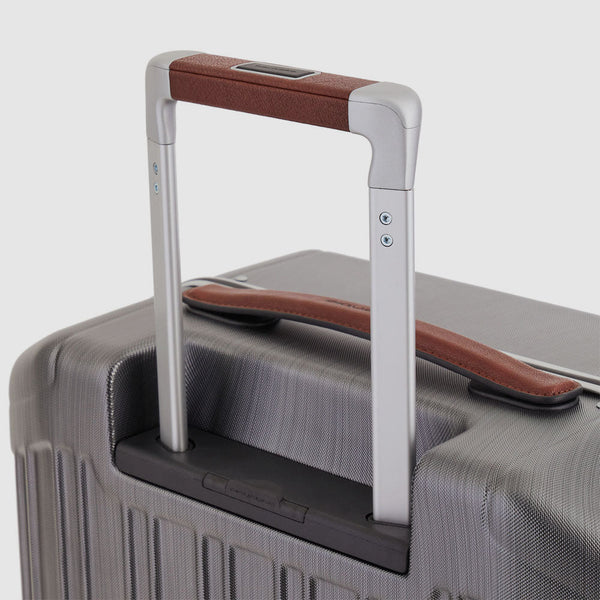 Ultra slim, hardside spinner with TSA lock