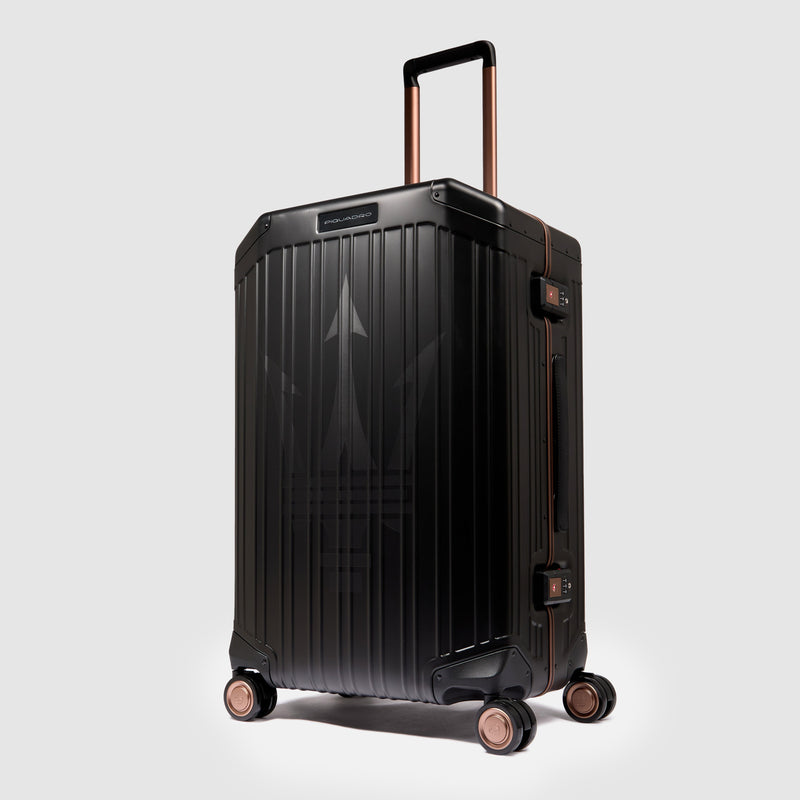 Medium size, spinner Piquadro x Maserati