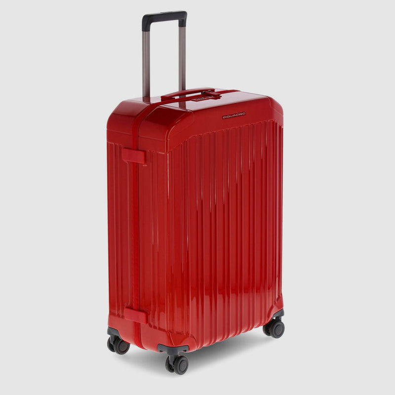Medium size, hardside spinner