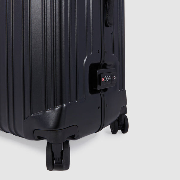 Big size, hardside spinner with TSA lock