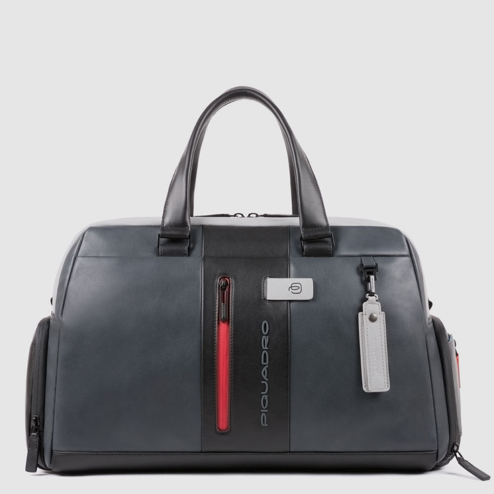 Personalizable duffel bag with shoe compartment