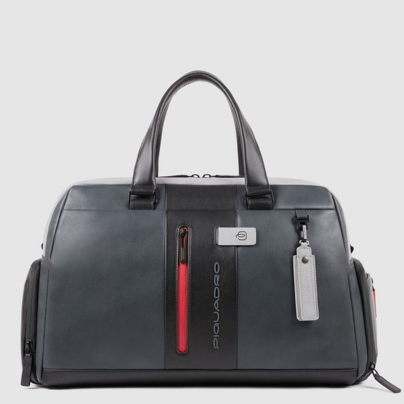 Personalizable duffel bag with shoe compartment
