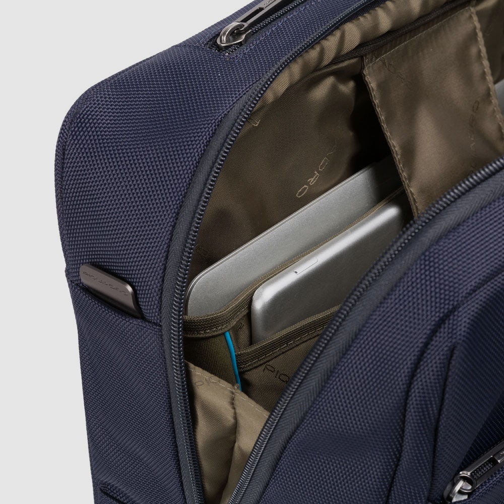 Wheeled laptop briefcase 15,6" in recycled fabric