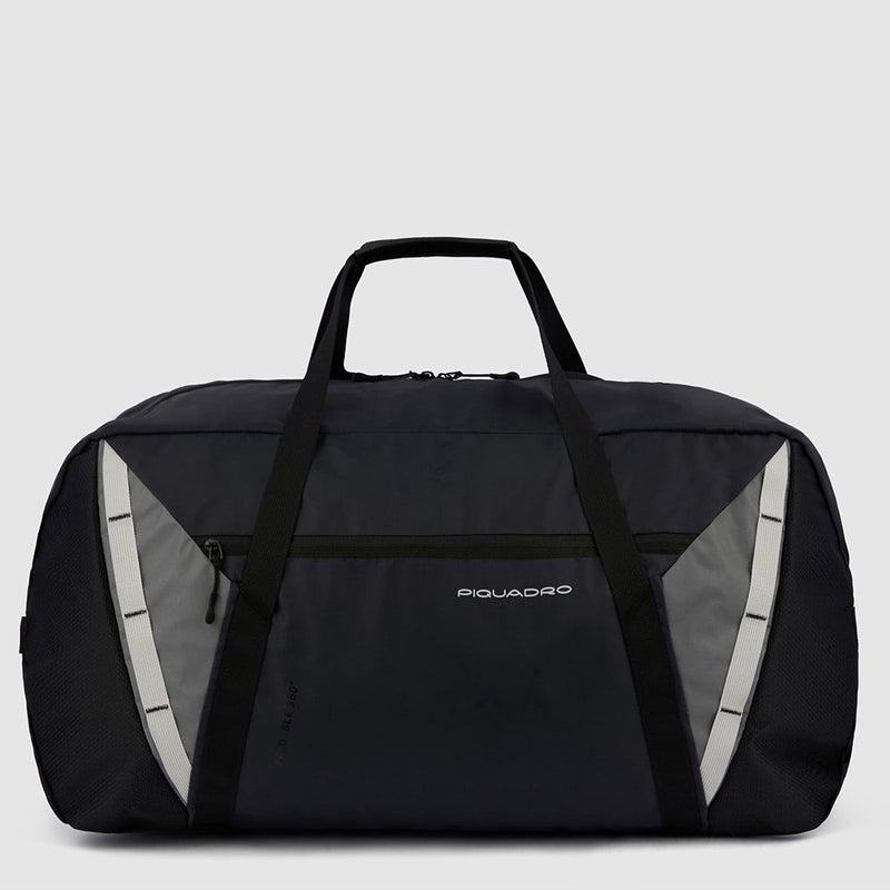 Foldable duffel bag in recycled fabric
