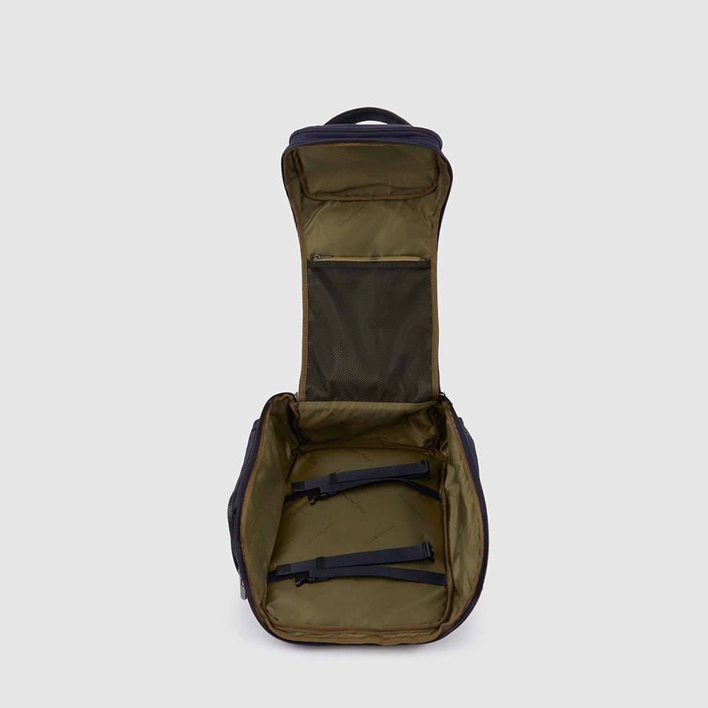 Convertible to backpack duffel bag