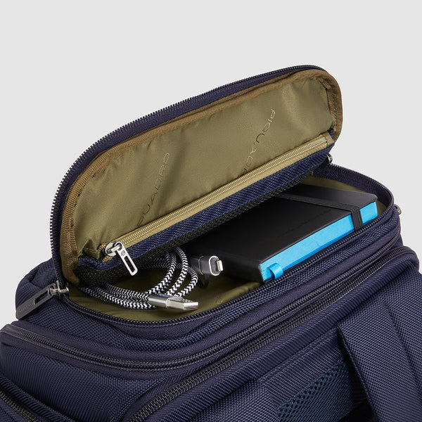 Convertible to backpack duffel bag