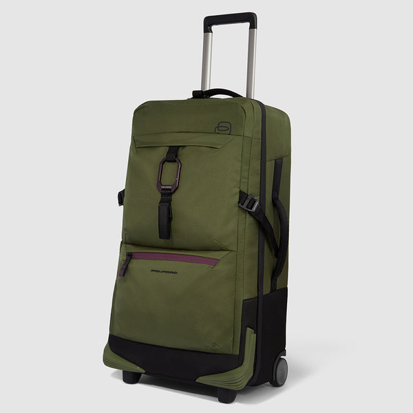 Modular wheeled duffel in recycled fabric