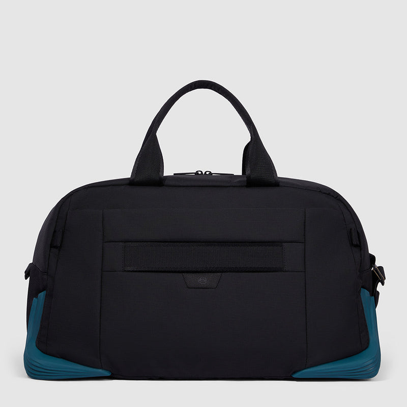Modular duffel bag in recycled fabric