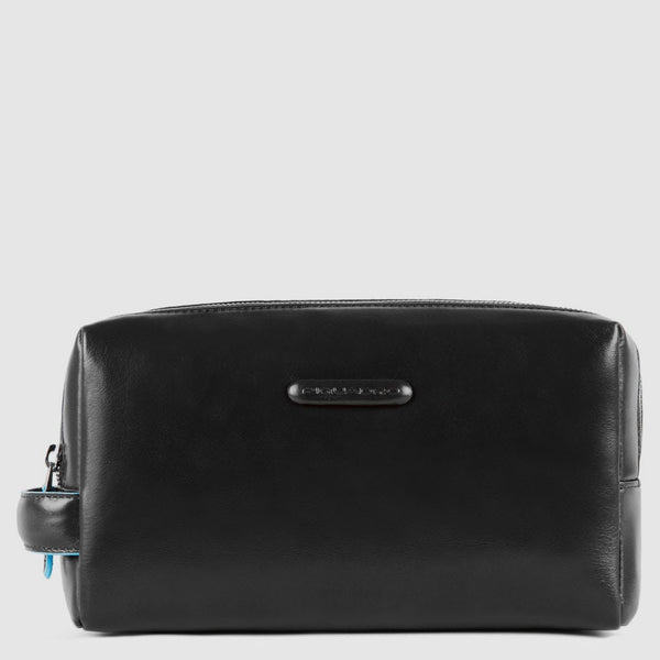 Toiletry bag with two dividers