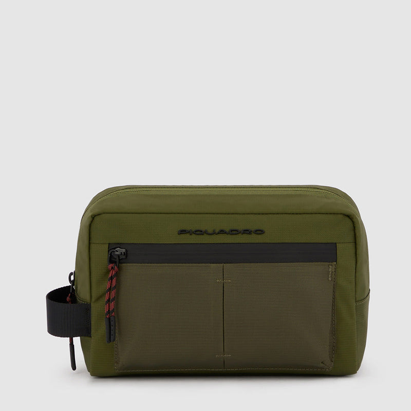 Toiletry bag in recycled fabric