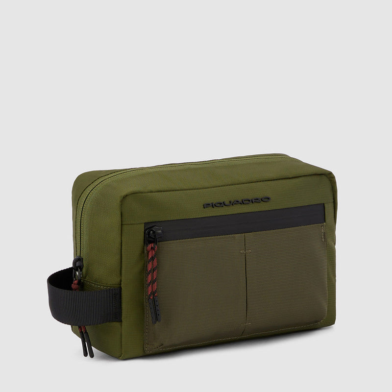 Toiletry bag in recycled fabric