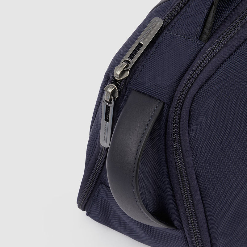 Hanging toiletry bag, expandable