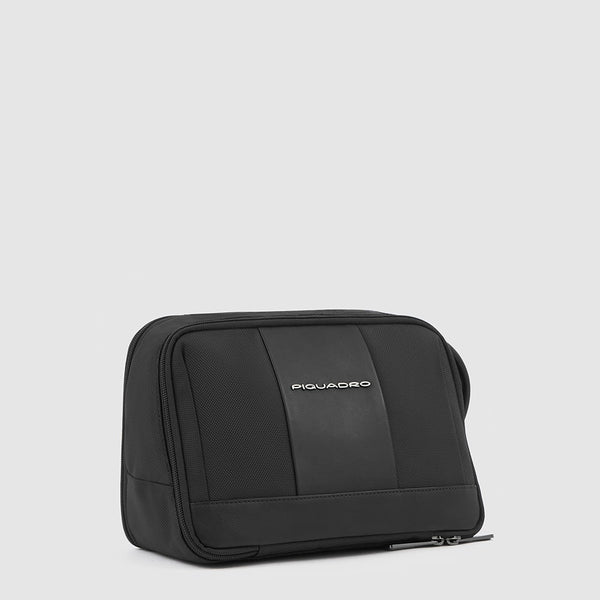 Hanging toiletry bag, expandable