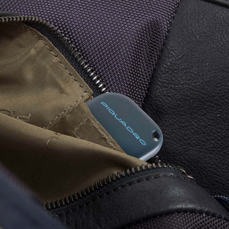 10.5"/9.7" laptop and iPad® messenger bag,