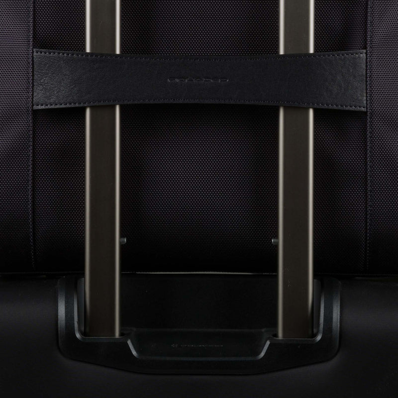 10.5"/9.7" laptop and iPad® messenger bag,
