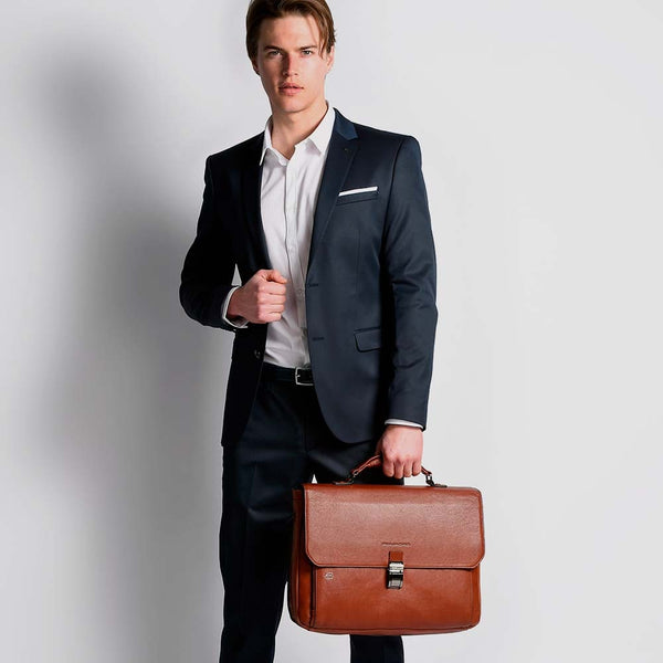 10.5"/9.7" laptop and iPad® expandable