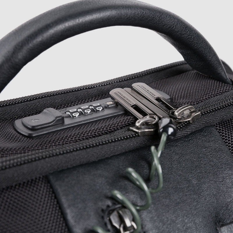 PC and iPad backpack in recycled fabric with CONNE