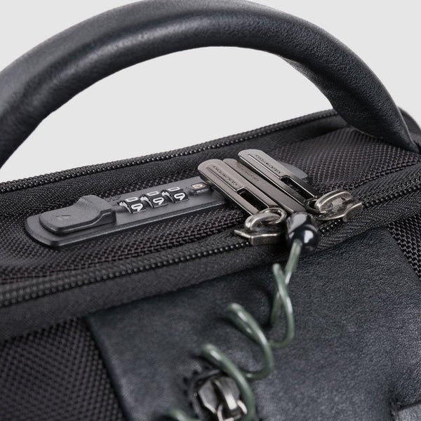 PC and iPad backpack in recycled fabric with CONNE