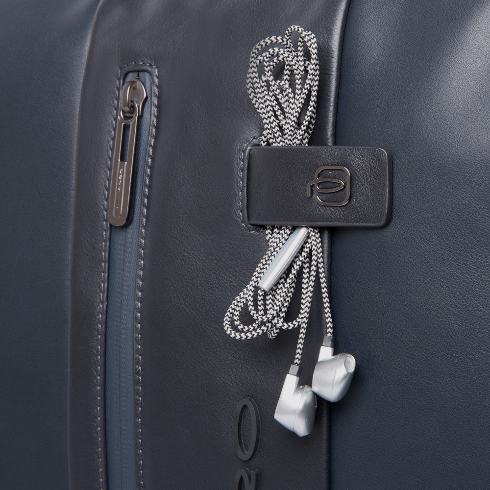 PC and iPad® backpack with anti-theft cable