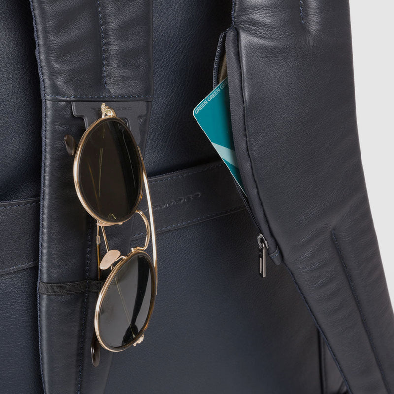 Fast-check PC and iPad® backpack with anti-theft c