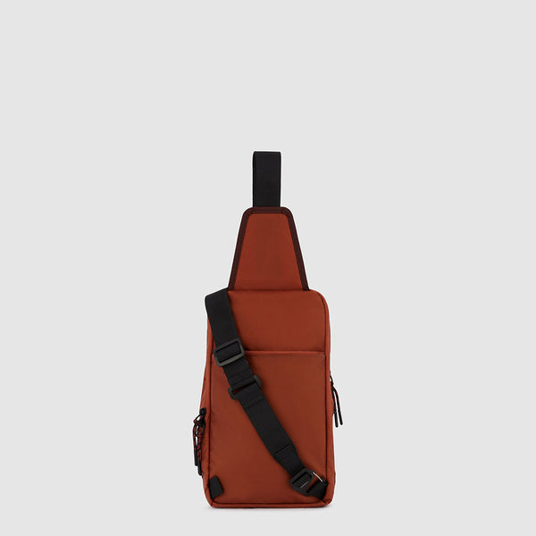 Mono sling bag in recycled fabric