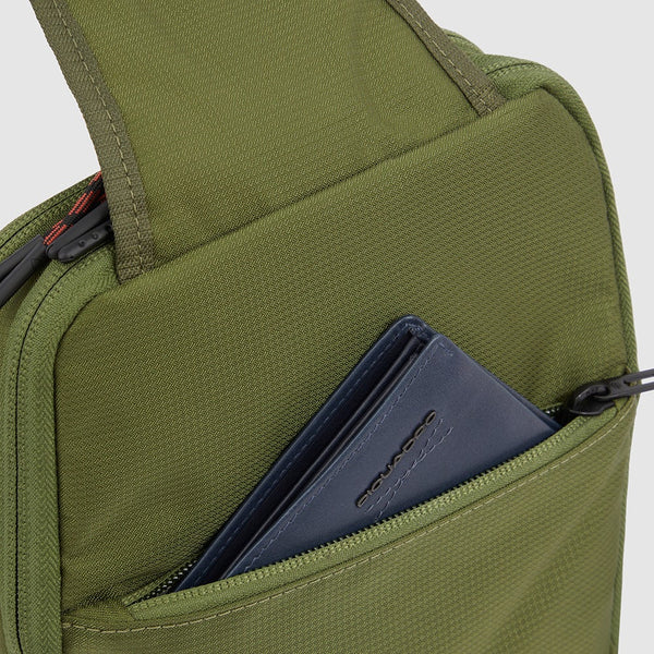 Mono sling bag in recycled fabric