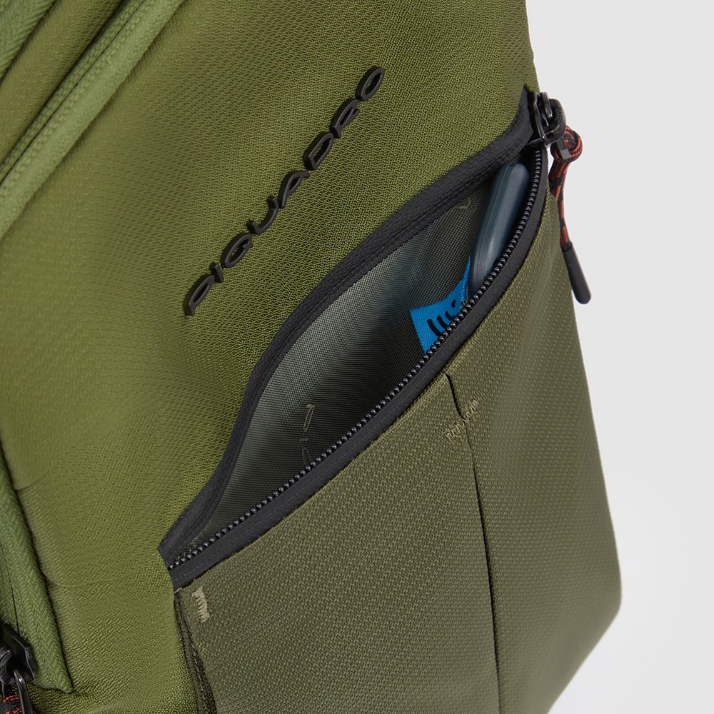 Mono sling bag in recycled fabric