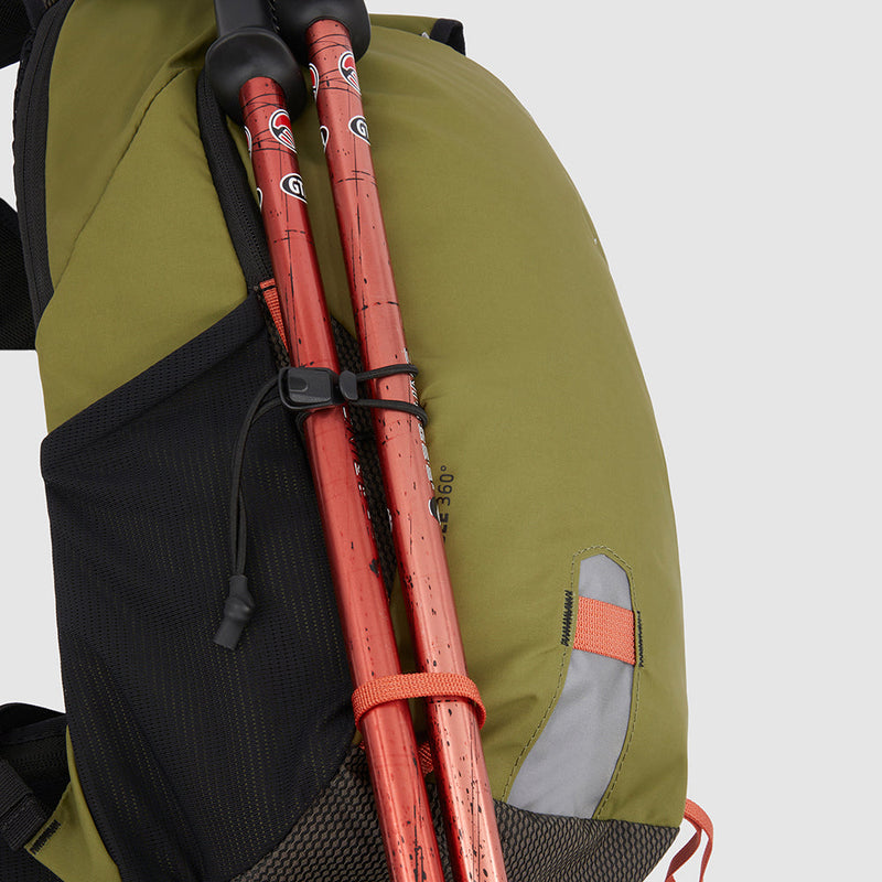 Foldable computer backpack in recycled fabric