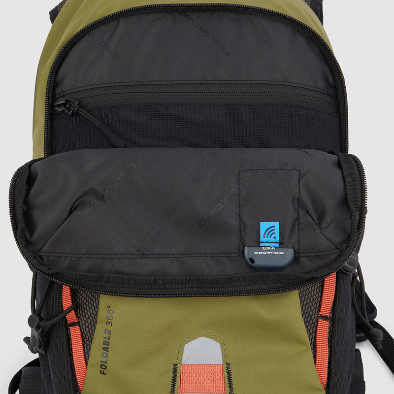 Foldable computer backpack in recycled fabric