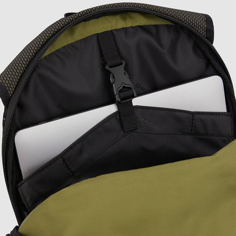 Foldable computer backpack in recycled fabric