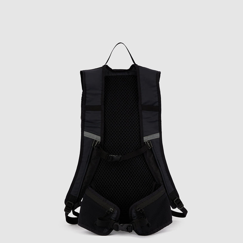 Foldable computer backpack in recycled fabric