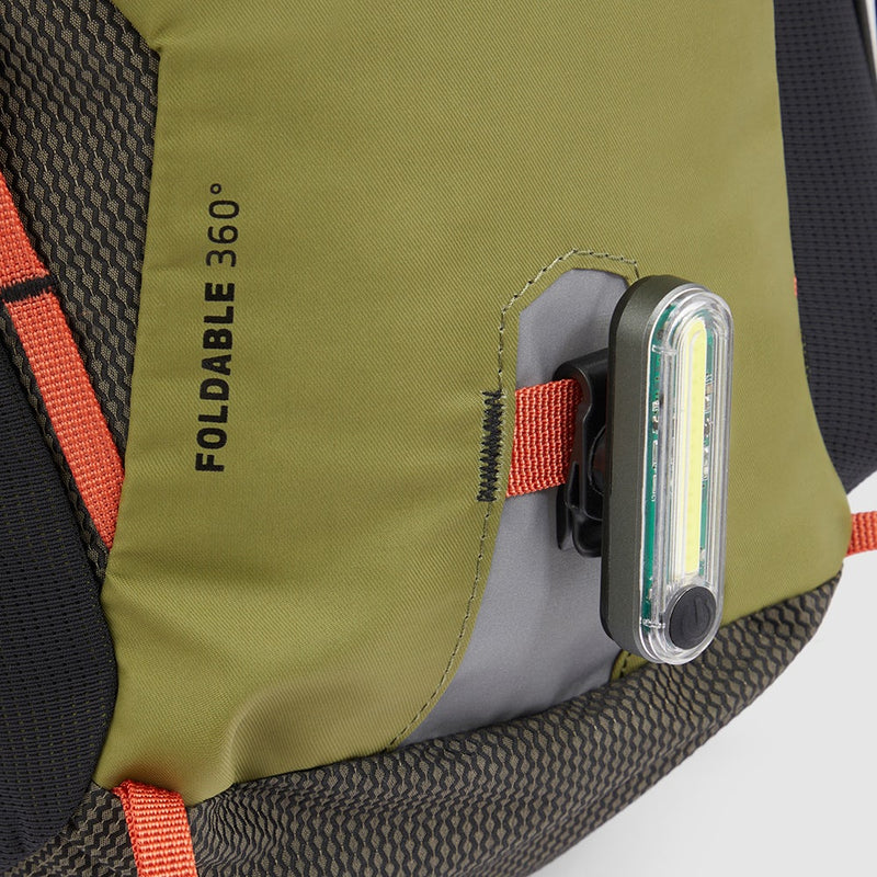 Foldable computer backpack in recycled fabric
