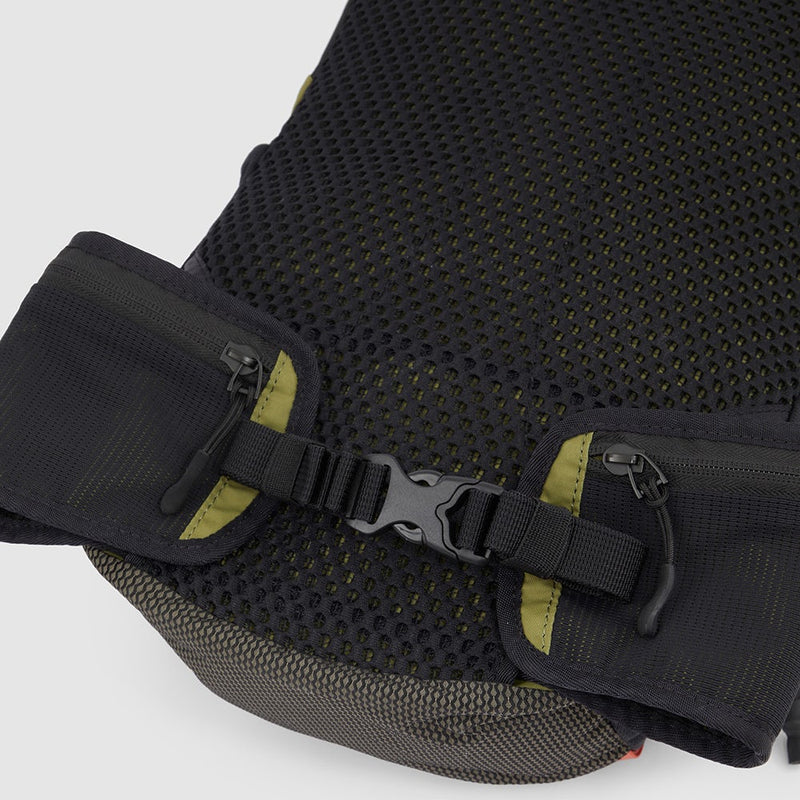Foldable computer backpack in recycled fabric