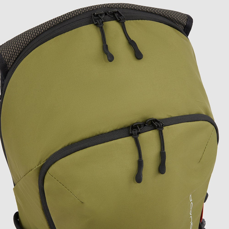 Foldable computer backpack in recycled fabric