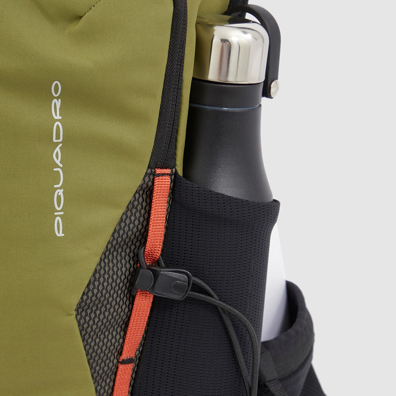 Foldable computer backpack in recycled fabric
