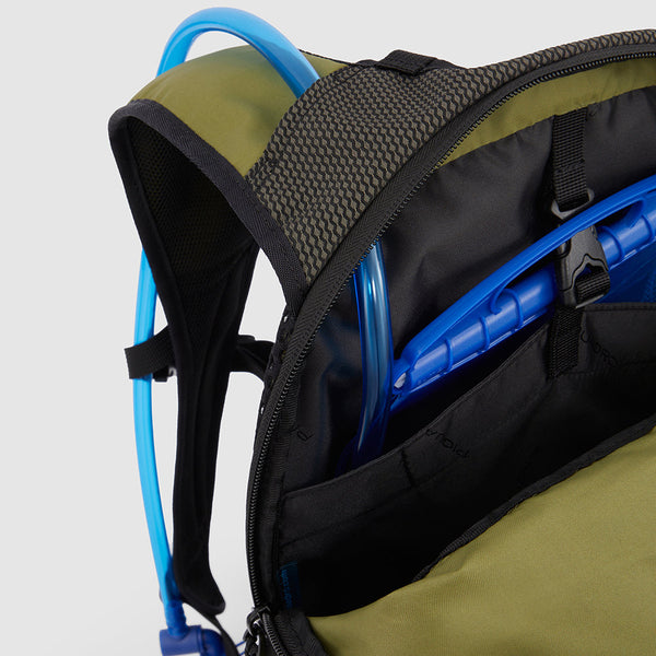 Foldable computer backpack in recycled fabric