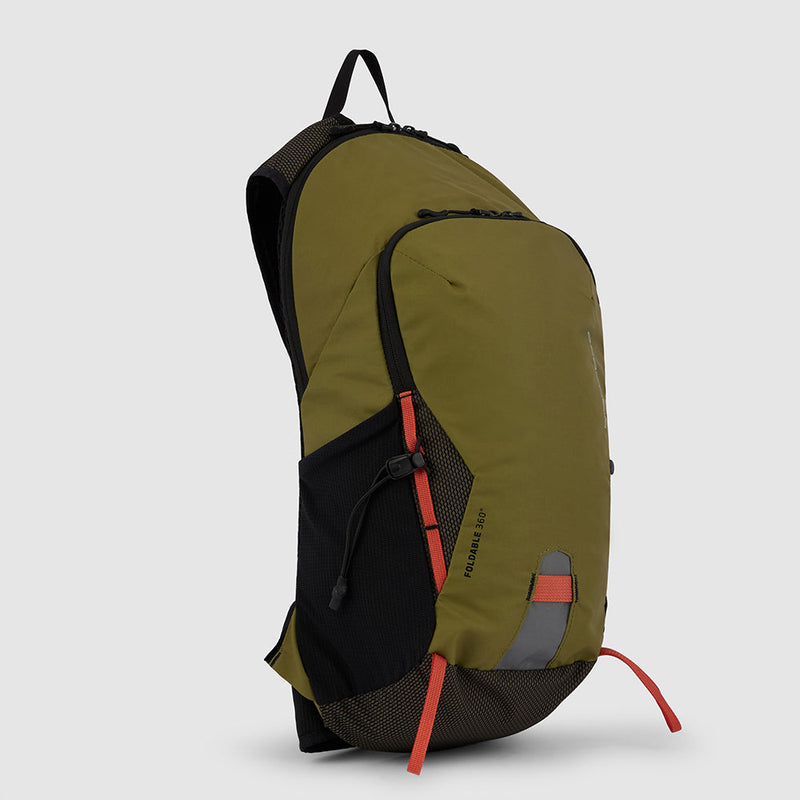 Foldable computer backpack in recycled fabric