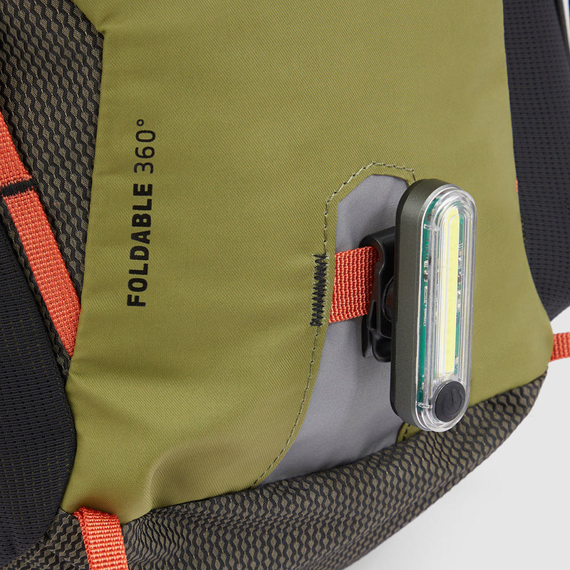 Foldable computer backpack in recycled fabric