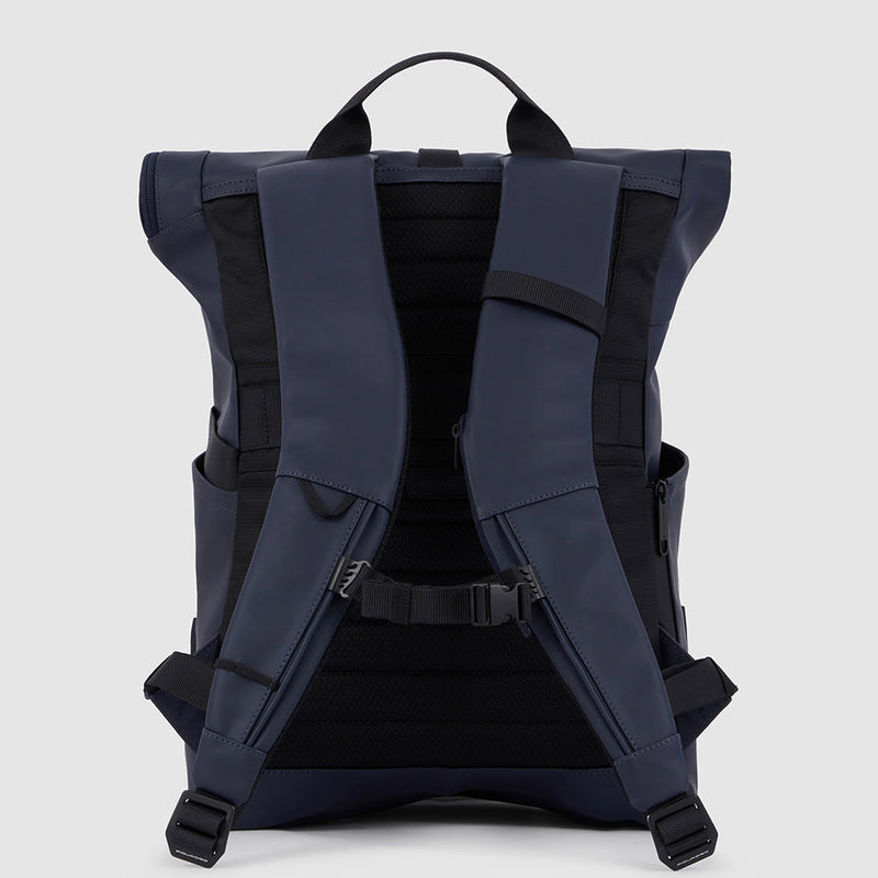 Water resistant roll-top backpack for laptop 15,6"