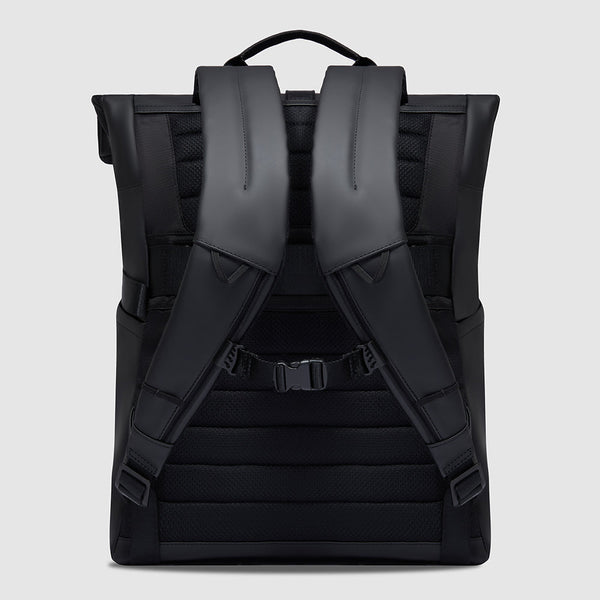 Water resistant roll-top backpack for laptop 15,6"