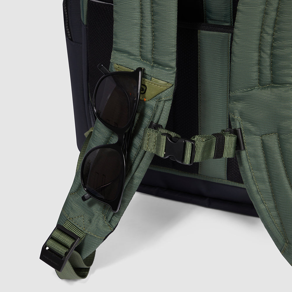 Travel laptop backpack 15,6"