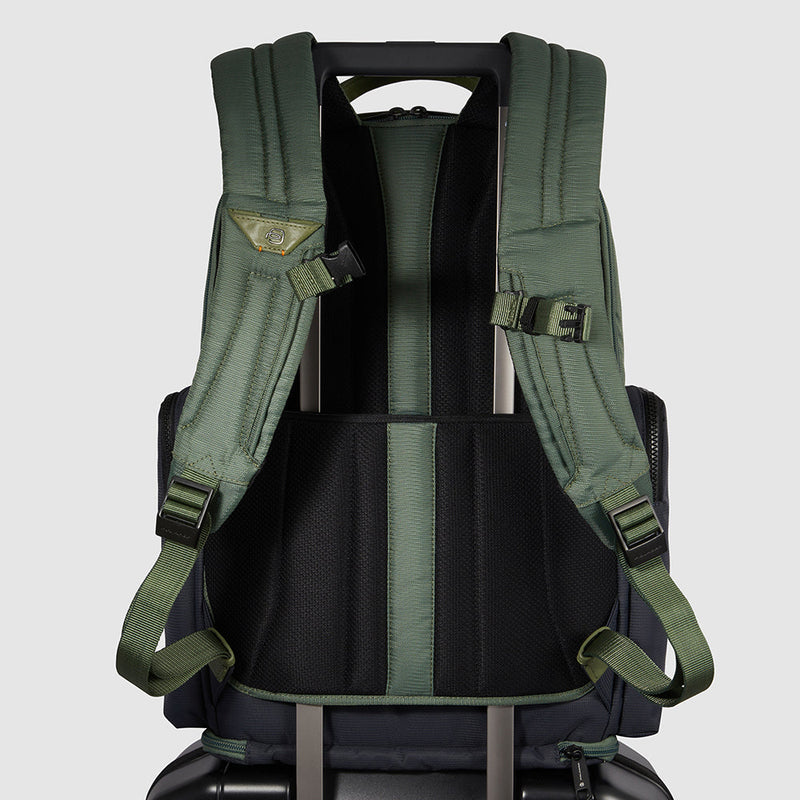 Travel laptop backpack 15,6"