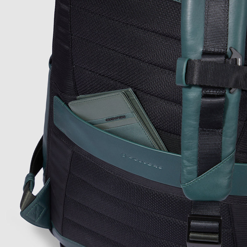 Travel laptop backpack 15,6"