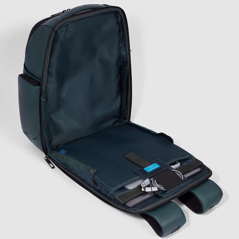 Travel laptop backpack 15,6"