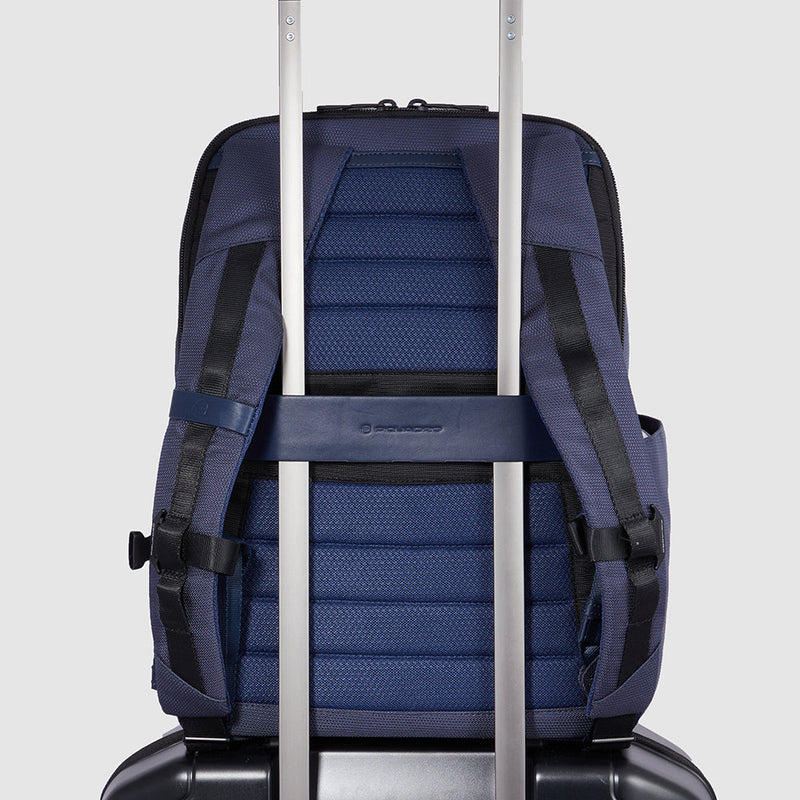 Personalizable, modular laptop backpack 14"
